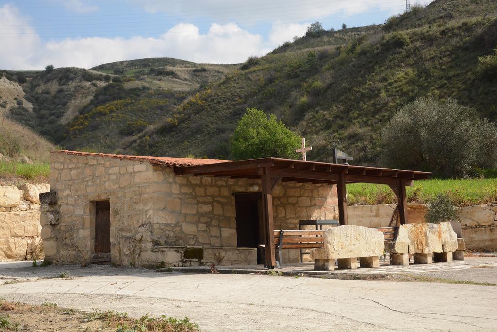 Amarakos Guesthouse Λειτουργεί Υπό Νέα Διεύθυνση Kato Akourdalia Экстерьер фото