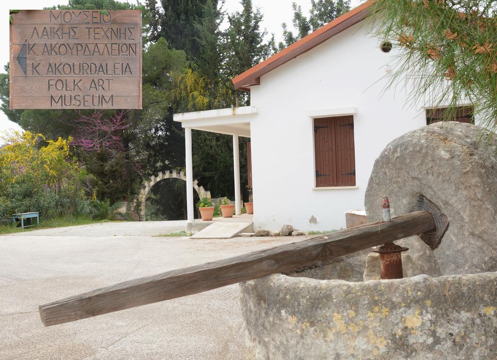 Amarakos Guesthouse Λειτουργεί Υπό Νέα Διεύθυνση Kato Akourdalia Экстерьер фото